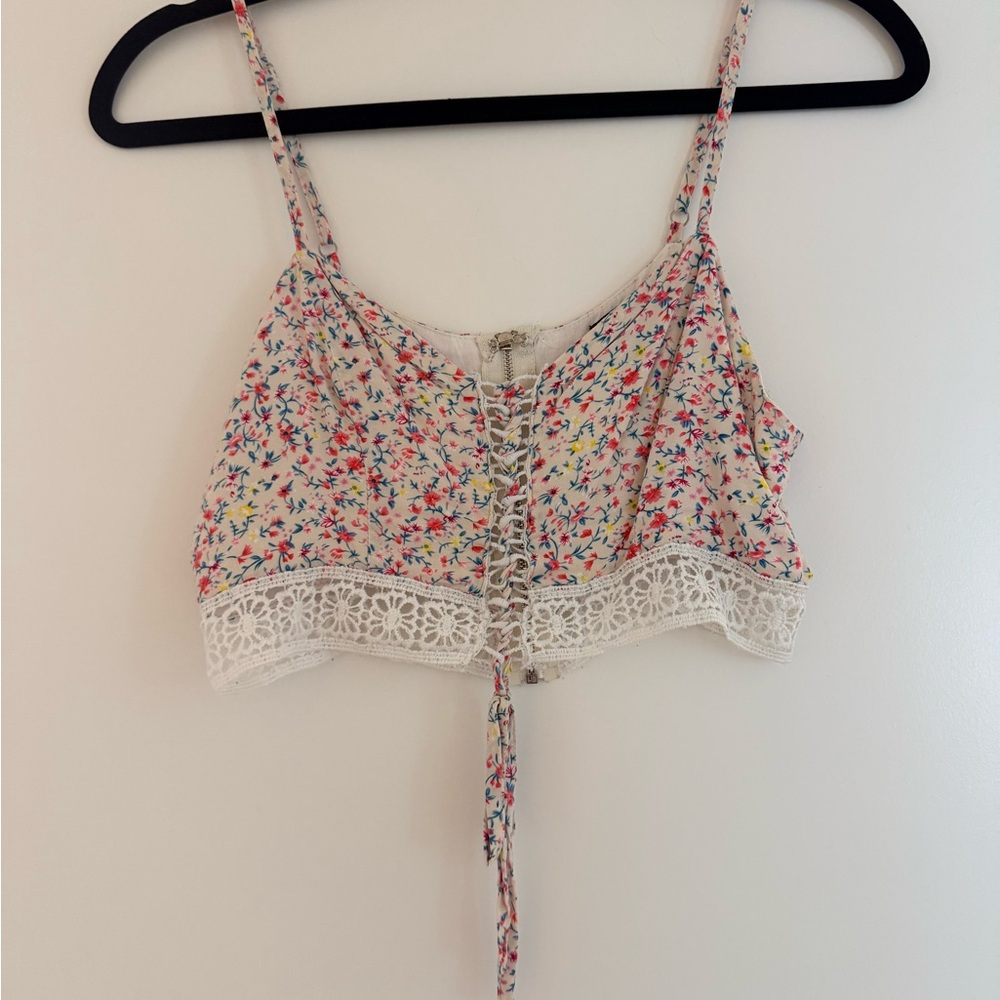 Floral Lace Trim Crop Top